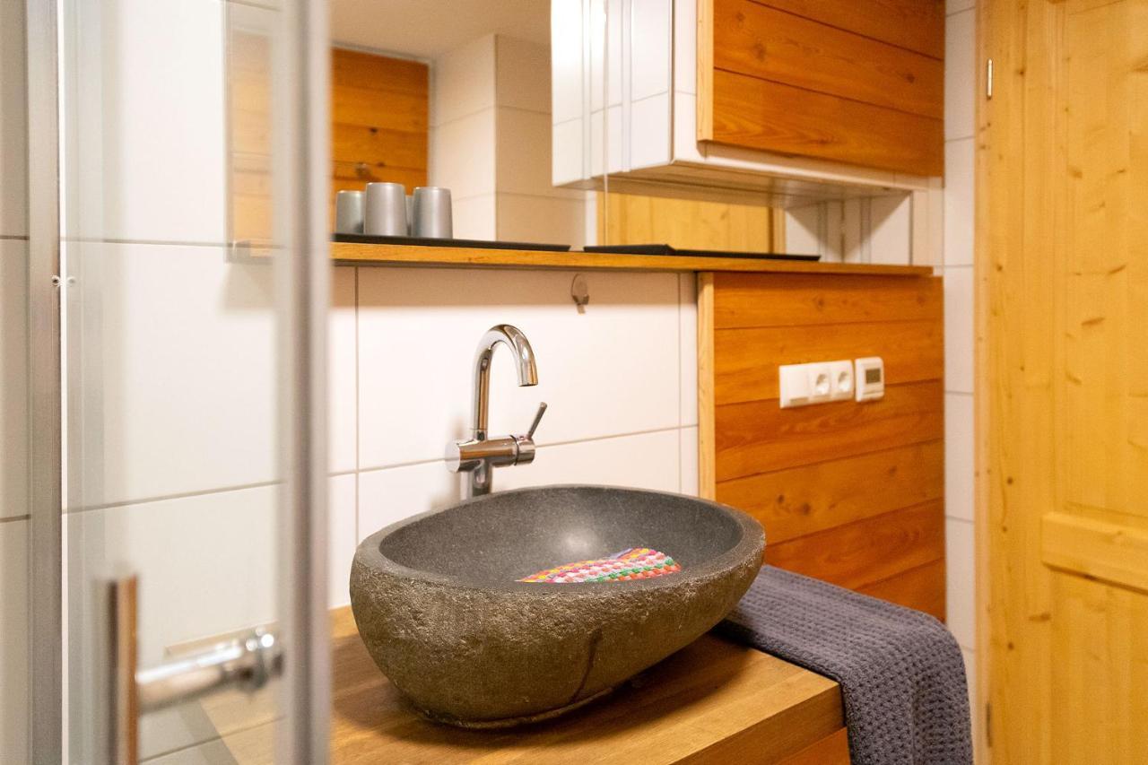 Alpen-Hostel - Apartment Talstation Mit Motorradvermietung ميمنغن المظهر الخارجي الصورة