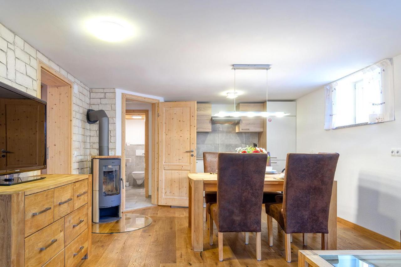 Alpen-Hostel - Apartment Talstation Mit Motorradvermietung ميمنغن المظهر الخارجي الصورة