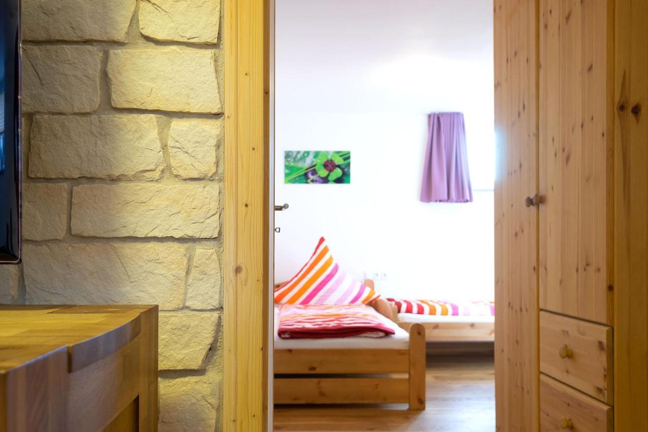 Alpen-Hostel - Apartment Talstation Mit Motorradvermietung ميمنغن المظهر الخارجي الصورة